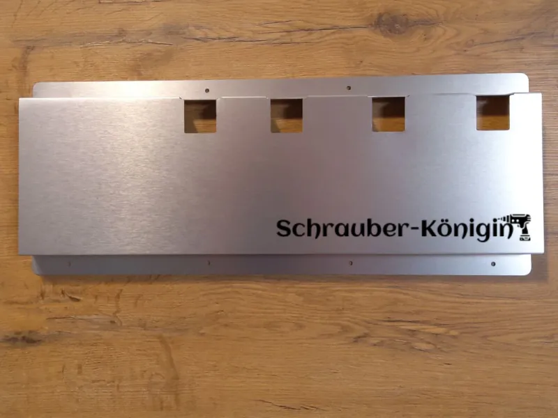 Akku und Ladegerät Wandhalterung passend für Dewalt 18V mit Schriftzug