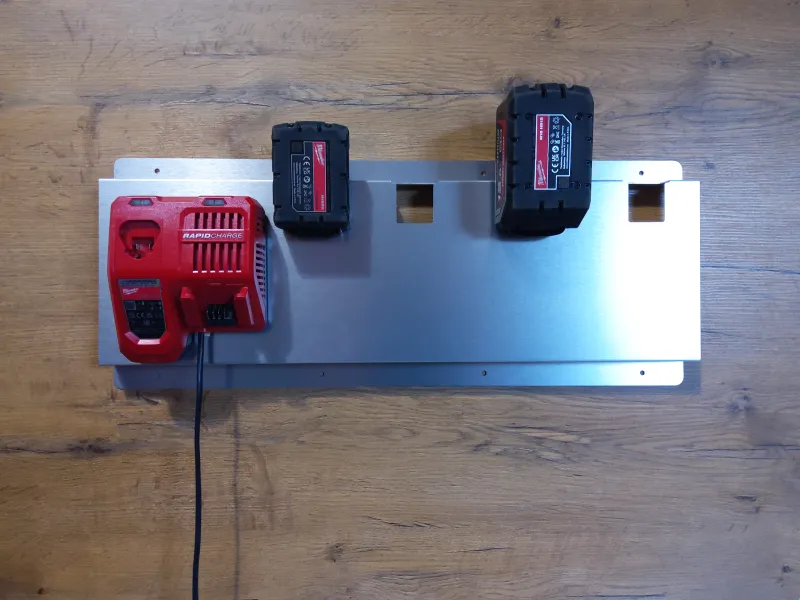 Akku und Ladegerät Wandhalterung passend für Dewalt 18V
