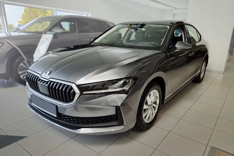 BLACK Ladekantenschutz Edelstahl passend für Skoda Superb IV Liftback (Limousine) ab 11/2023