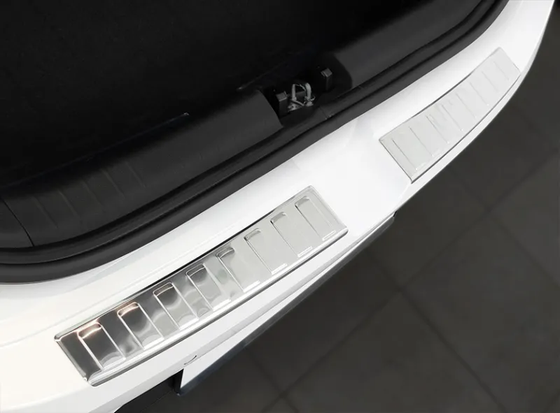 CLASSIC Edelstahl Ladekantenschutz 2-teilig passend für Hyundai i20/III. Gen. Typ BC3 ab 8/2020