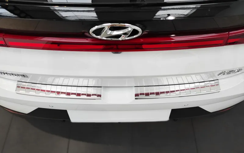 CLASSIC Edelstahl Ladekantenschutz 2-teilig passend für Hyundai i20/III. Gen. Typ BC3 ab 8/2020