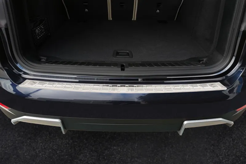 CLASSIC Edelstahl Ladekantenschutz mit Abkantung passend für BMW iX3 / G08 elektrik ab 2021