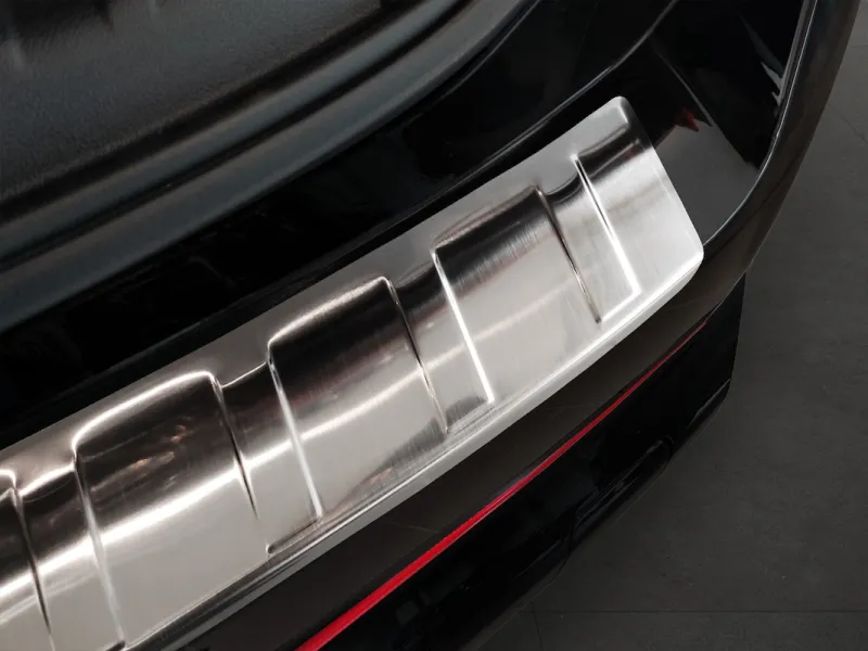 CLASSIC Edelstahl Ladekantenschutz mit Abkantung passend für BMW X1 ab 10/2022
