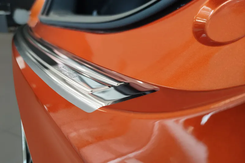 CLASSIC Edelstahl Ladekantenschutz mit Gravur passend für MG ZS Facelift 10/2019 - 10/2024
