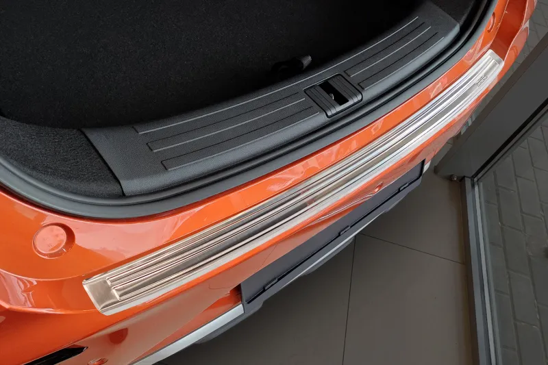 CLASSIC Edelstahl Ladekantenschutz mit Gravur passend für MG ZS Facelift 10/2019 - 10/2024