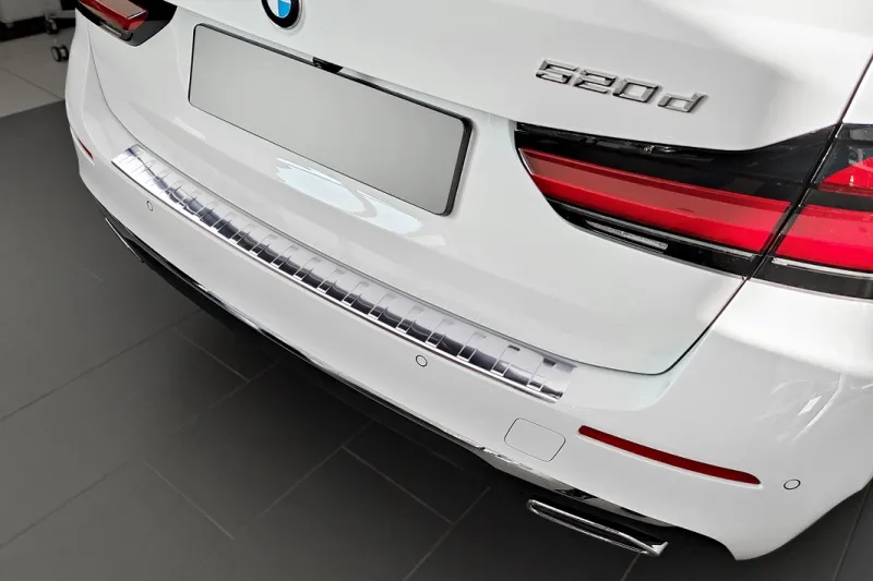 CLASSIC Edelstahl Ladekantenschutz passend für BMW 5er Touring (G31) ab FL 2020 - 2024