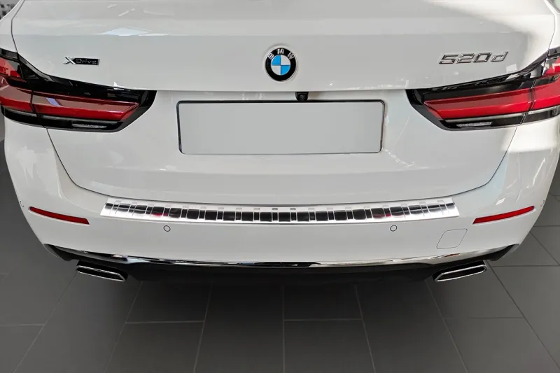CLASSIC Edelstahl Ladekantenschutz passend für BMW 5er Touring (G31) ab FL 2020 - 2024