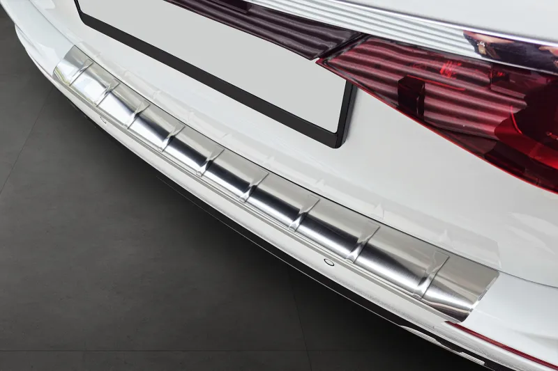 CLASSIC Edelstahl Ladekantenschutz passend für Mercedes E-Klasse T-Modell S214 Kombi ab 06/2023