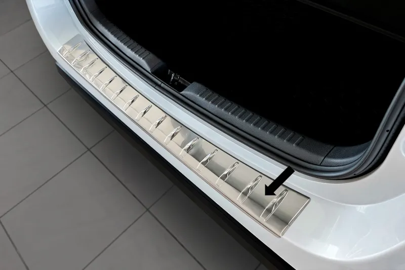 CLASSIC Ladekantenschutz Edelstahl passend für Mazda 2 IV Hybrid ab 03/2022