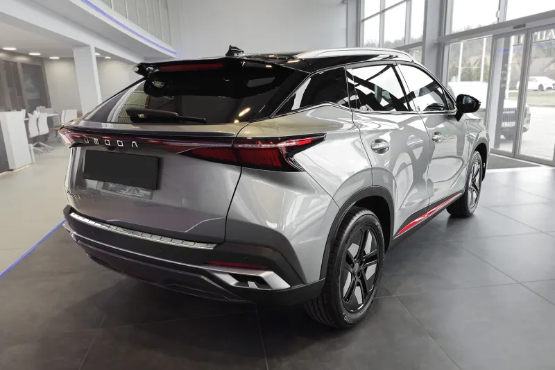 CLASSIC Ladekantenschutz Edelstahl passend für Omoda 5 ab 04/2024