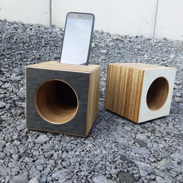 Lautsprecher Handy Design Woodspeaker Handy-Ladestation Cube Massivholz mit edlem Vogelaugenfurnierholz schwarz