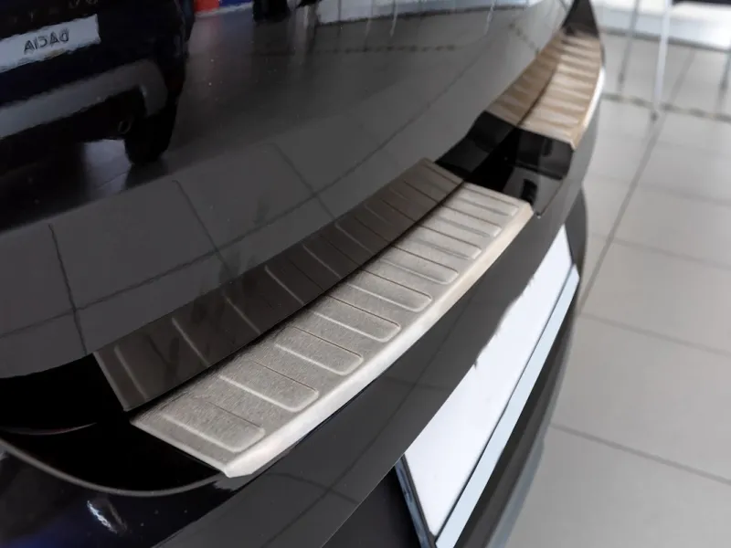 Ladekantenschutz Edelstahl gebürstet matt passend für Dacia Sandero + Stepway ab 2021