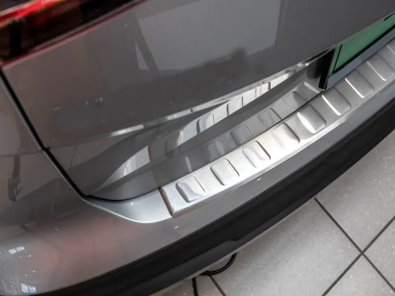 Ladekantenschutz Edelstahl gebürstet matt passend für Skoda Enyaq ab 2021