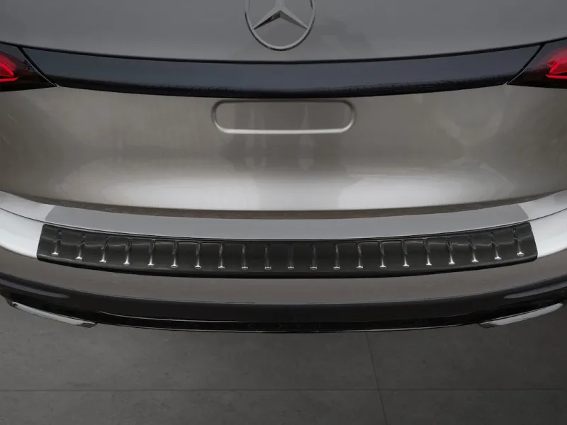 GRAPHIT Ladekantenschutz Edelstahl passend für Mercedes GLC II (X254) ab 06/2022