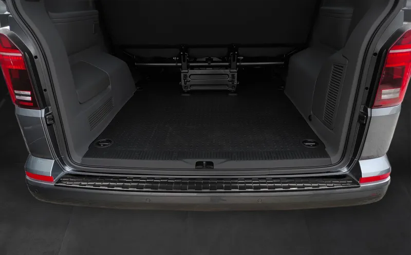 GRAPHIT Edelstahl Ladekantenschutz passend für VW T6/T6.1 mit Heckklappe ab 4/2015