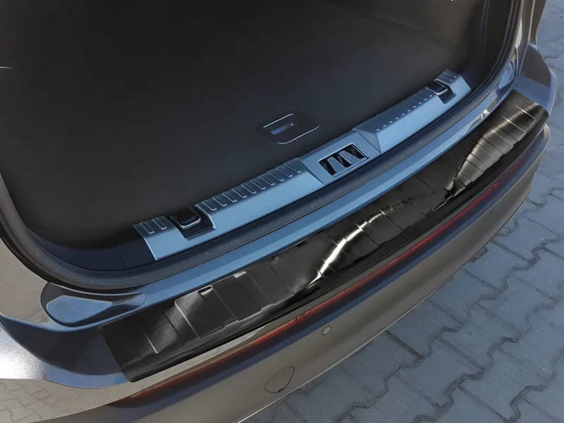 GRAPHIT Edelstahl schwarz Ladekantenschutz passend für Ford Edge ab 2014-2018