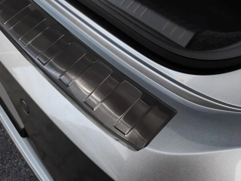 GRAPHIT Edelstahl schwarz Ladekantenschutz passend für VW Arteon Kombi ab 6/2020