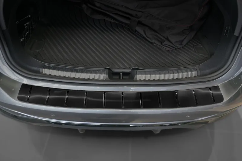 GRAPHIT Ladekantenschutz Edelstahl passend für Audi A6 Avant (C9) / S-Line ab 04/2025