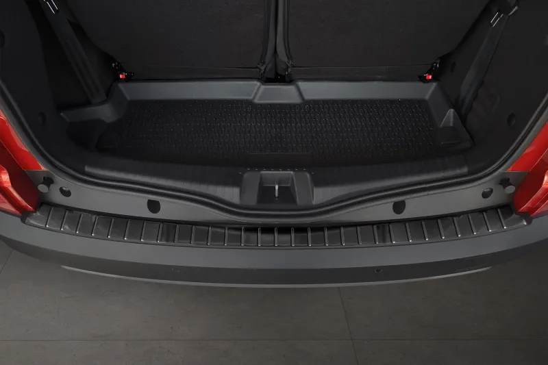 GRAPHIT Ladekantenschutz Edelstahl schwarz passend für Dacia Jogger ab 03/2022
