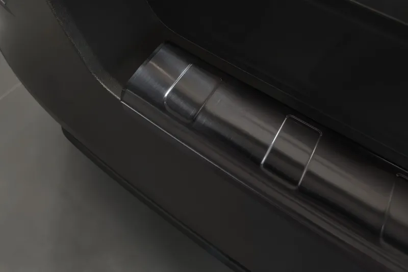 GRAPHIT Ladekantenschutz Edelstahl passend für Jeep Avenger + Avenger EV ab 01/2023