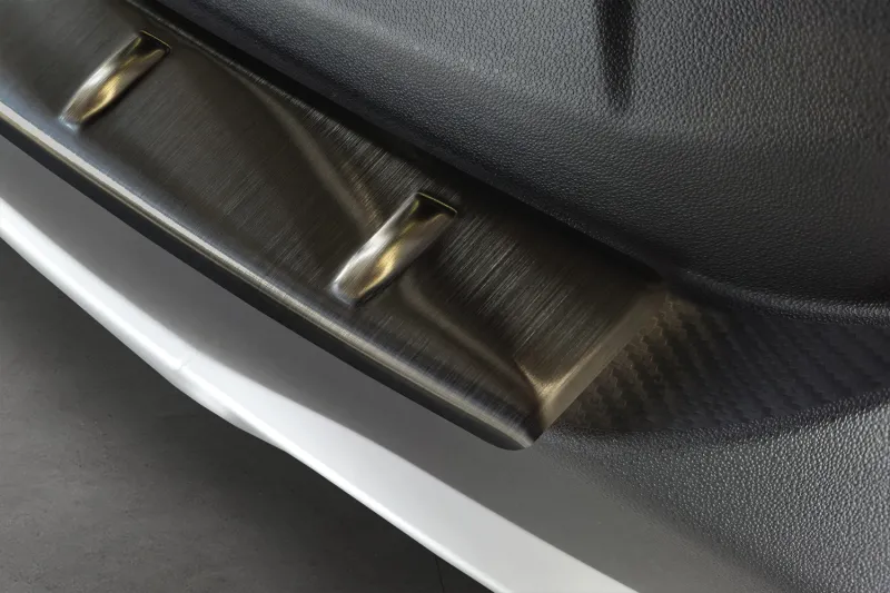 GRAPHIT Ladekantenschutz Edelstahl passend für Omoda 5 ab 04/2024