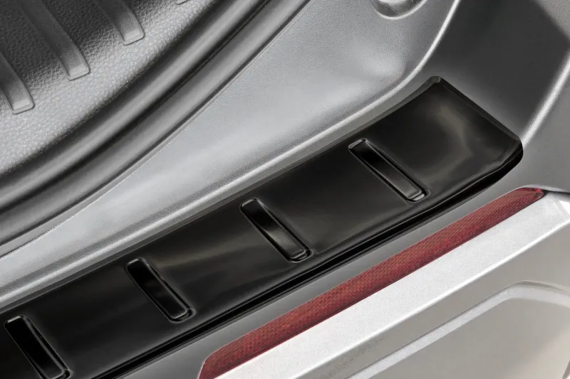 GRAPHIT Ladekantenschutz Edelstahl passend für Toyota RAV4 VI. ab 02/2026