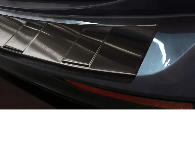 GRAPHIT Ladekantenschutz Edelstahl passend für Volvo V60 2. Generation ab 2/2018