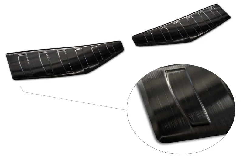 GRAPHIT schwarz Edelstahl Ladekantenschutz 2-teilig passend für Ford Mustang Mach-E ab 12/2020