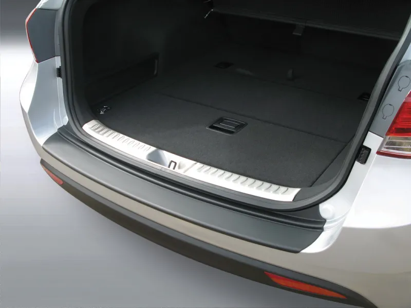 RGM® Ladekantenschutz ABS schwarz passend für Hyundai i40 Kombi ab 9/2011