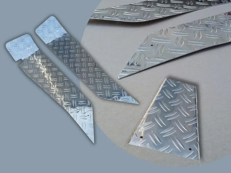 Rollertrittbleche Alu Riffel silber eloxiert passend für Aprilia SR 2teilig