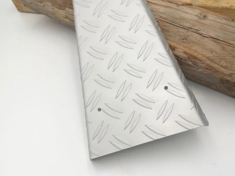 Rollertrittbleche Alu Riffel silber eloxiert passend für Vespa PK mit Abd. Mittelkonsole 3teilig