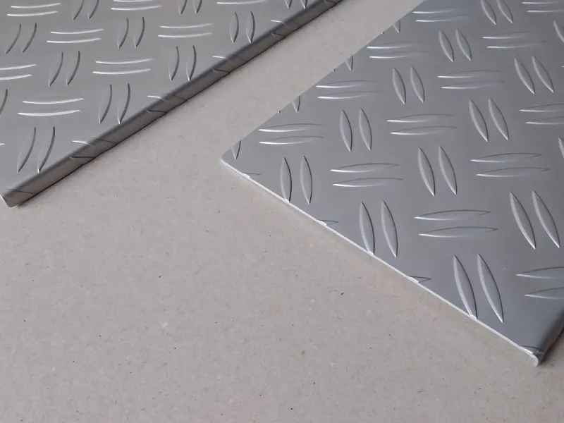 Trittschutzblech-Set (2tlg.) Alu Riffel matt passend für VW T5/T6/T6.1 ab 2003