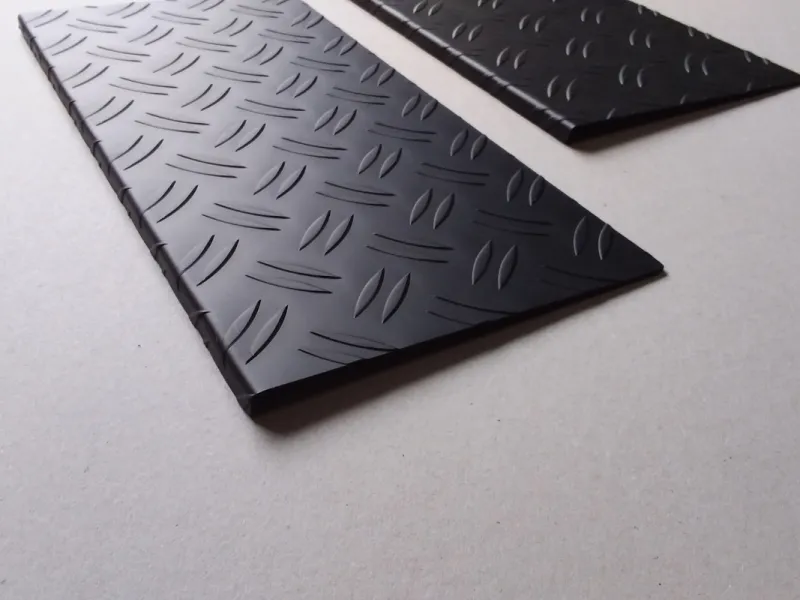 Trittschutzblech-Set (2) Alu Riffel schwarz passend für Citroen Jumper 2 ab 2006