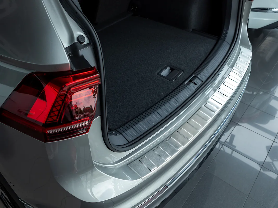 Ladekantenschutz V2A gebürstet passend für VW Tiguan Allspace ab 2017