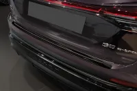 GRAPHIT Edelstahl Ladekantenschutz passend für Audi Q4 e-tron ab 4/2021