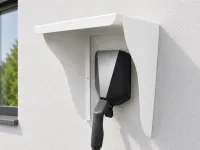 Wallbox-Schutzdach walliiBoxx© mit spezieller Dachneigung Alu weiß (RAL 9010) | Größe 2